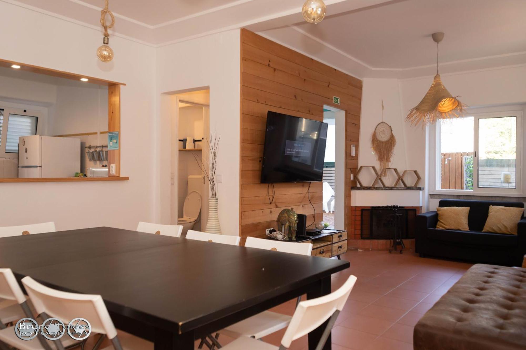 קוסטה דה קפאריקה The Shed Surf Lodge מראה חיצוני תמונה
